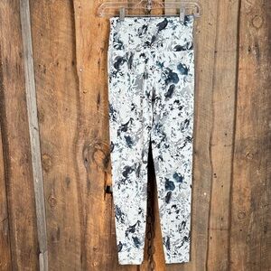 Balance Collection Women’s Watercolor Print Leggings in Gray and White